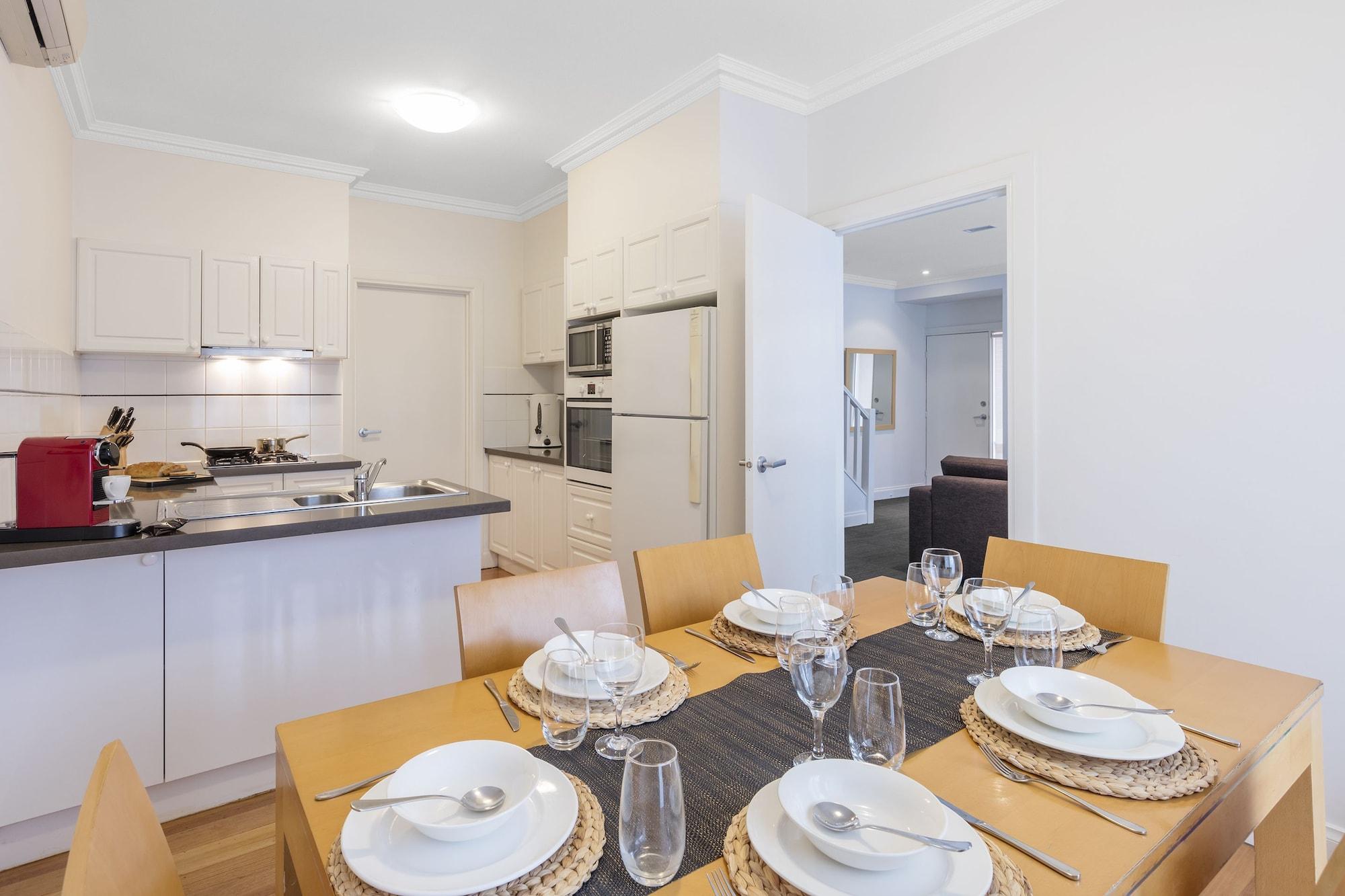 Kimberley Gardens Hotel, Serviced Apartments And Serviced Villas Melbourne Exterior foto