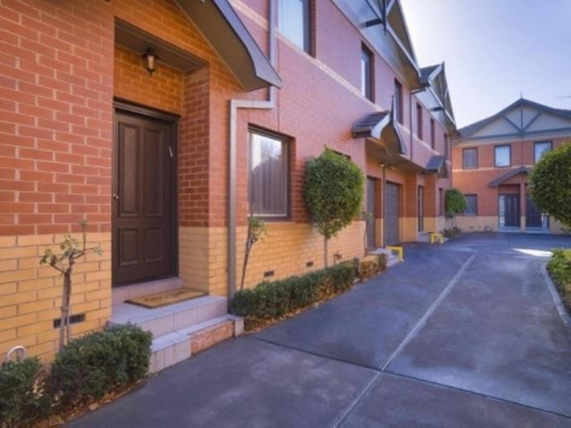 Kimberley Gardens Hotel, Serviced Apartments And Serviced Villas Melbourne Exterior foto